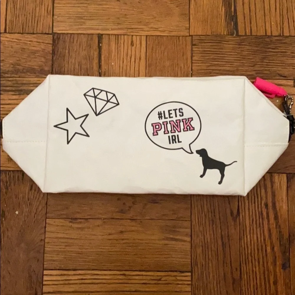 NWOT Pink Victoria’s Secret  paper material case